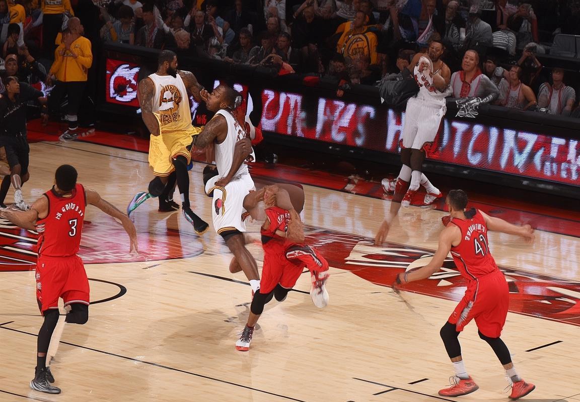 2016年NBA东部决赛：勒布朗领军，骑士猛龙巅峰对决回顾(图4)