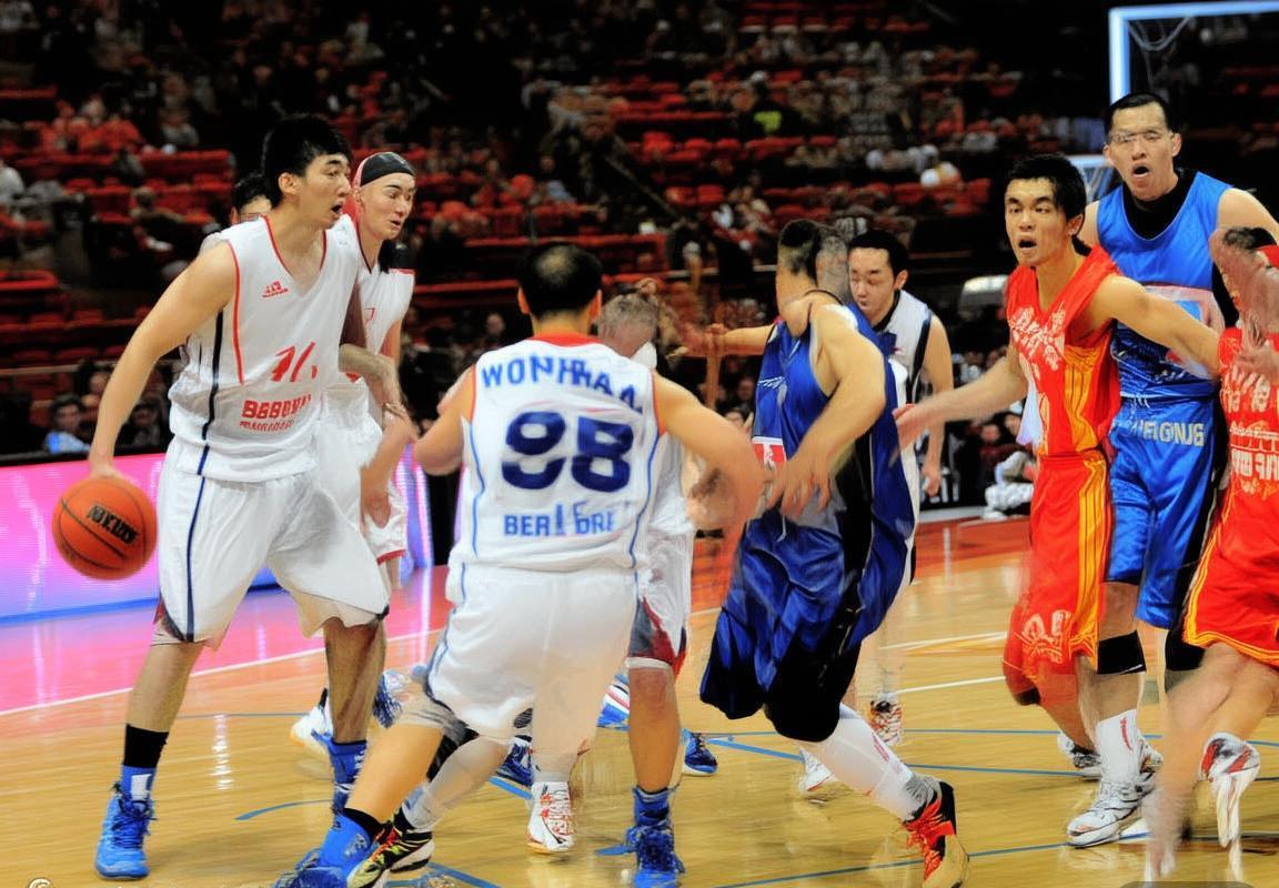 2011年CBA季后赛：北京VS山东巅峰对决精彩瞬间回顾(图4)